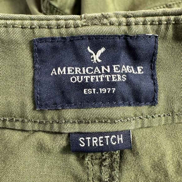 American Eagle Sz 6 Green Stretch Mid Rise Joggers Chino Twill Ankle Pants 31x26 - Picture 9 of 11